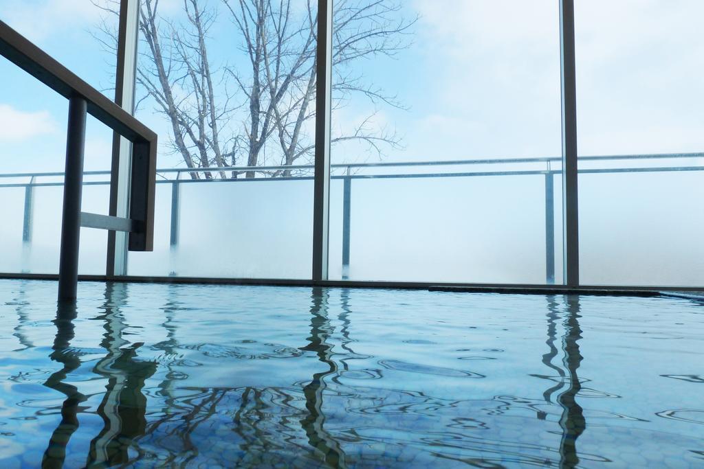 Shin Furano Prince Hotel Dış mekan fotoğraf A view of the indoor pool